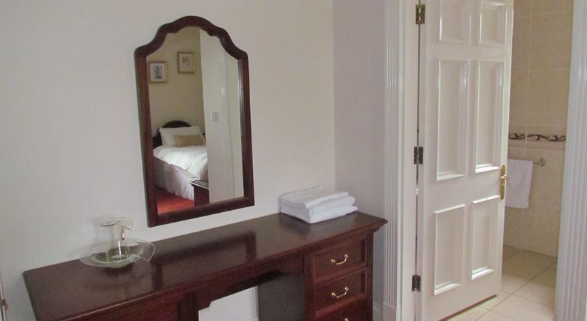 Gate Lodge B&B Portumna Kamer foto