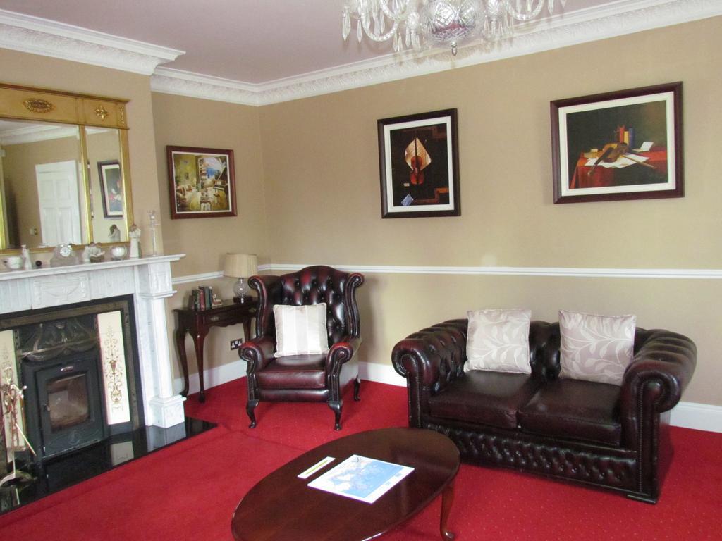 Gate Lodge B&B Portumna Buitenkant foto